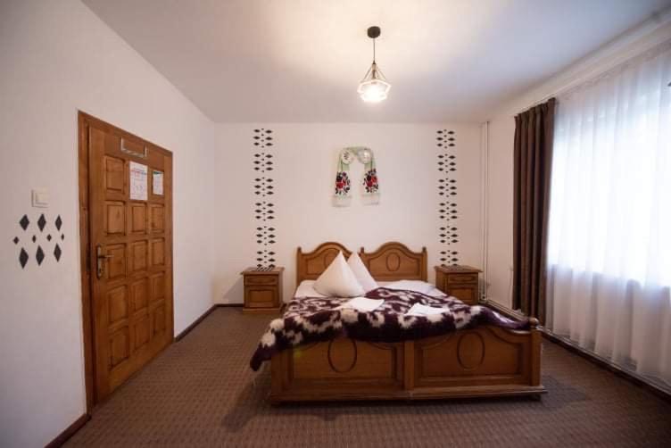 Pensiunea Casa Mariuca Valeni  Экстерьер фото