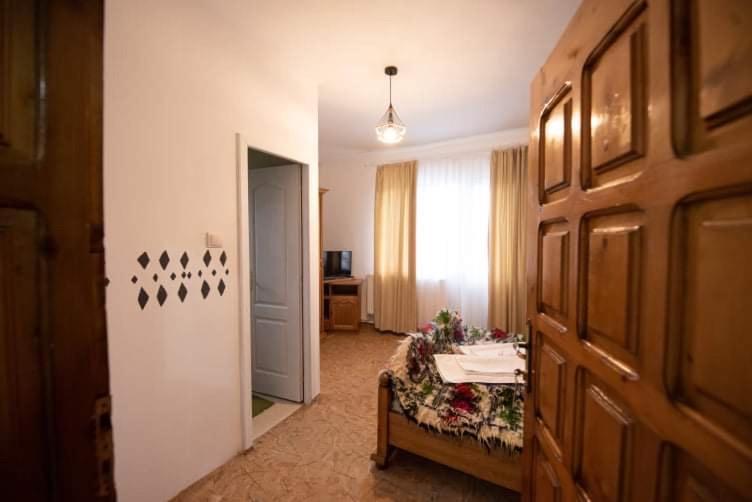 Pensiunea Casa Mariuca Valeni  Экстерьер фото