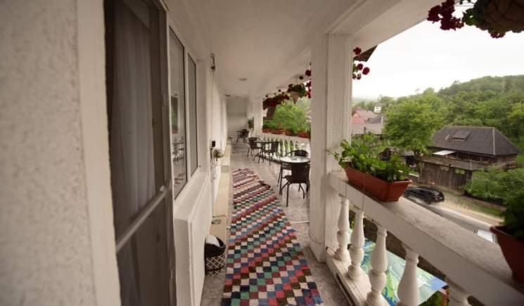 Pensiunea Casa Mariuca Valeni  Экстерьер фото