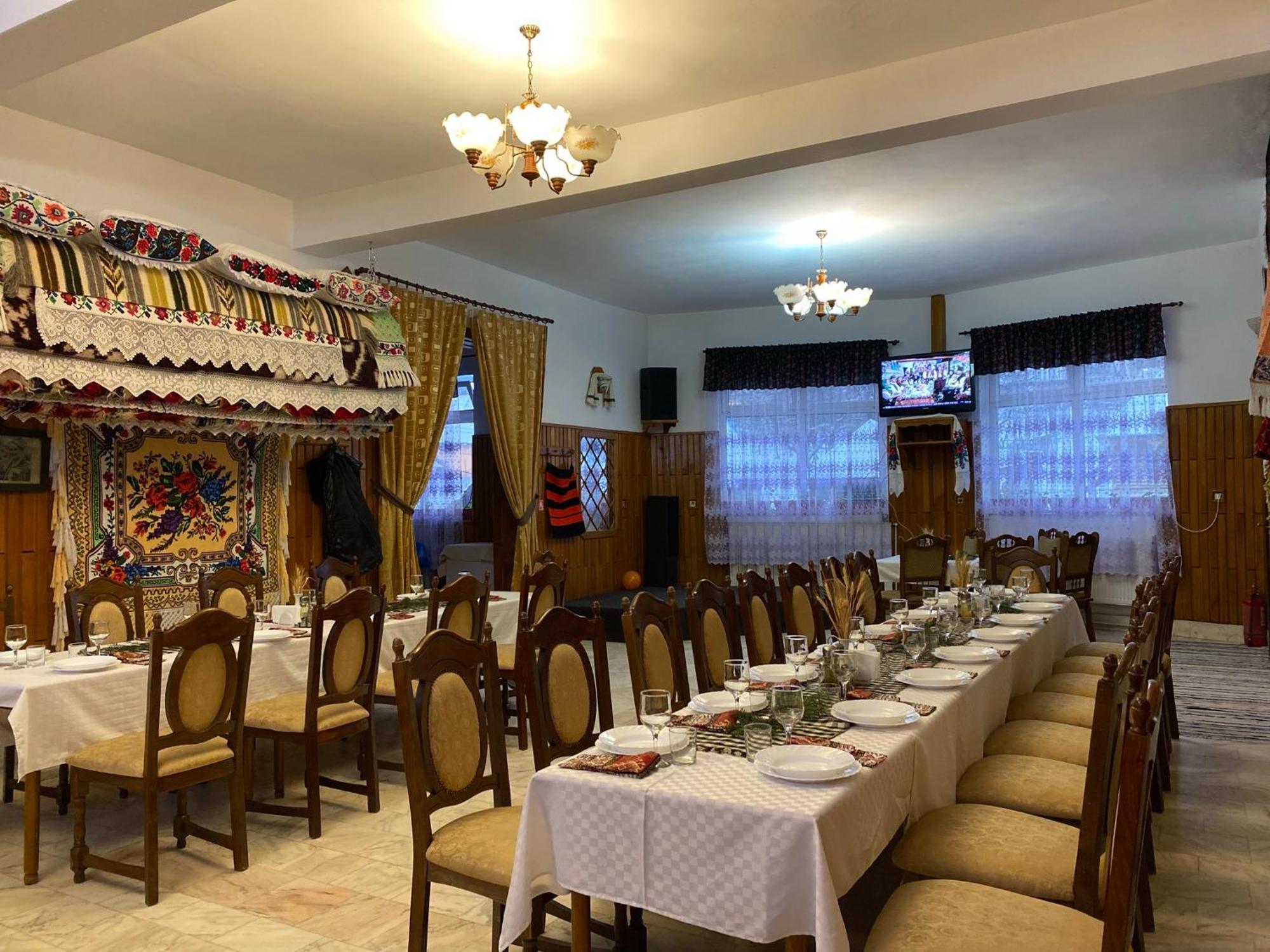 Pensiunea Casa Mariuca Valeni  Экстерьер фото